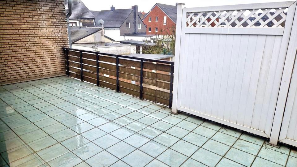 Etagenwohnung Bottrop Ebel - 8 Zimmer, 188 m&sup2;, 1.800&euro; | Angebot:26252928