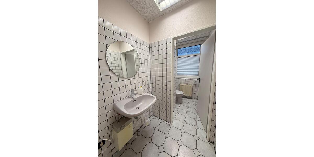 Gewerbeobjekt Remscheid Lüttringhausen - 2.390&euro; | Angebot:26269426