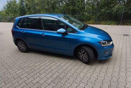 VW Golf Sportsvan 129.000 km 11.999 &euro; Bochum 44799
