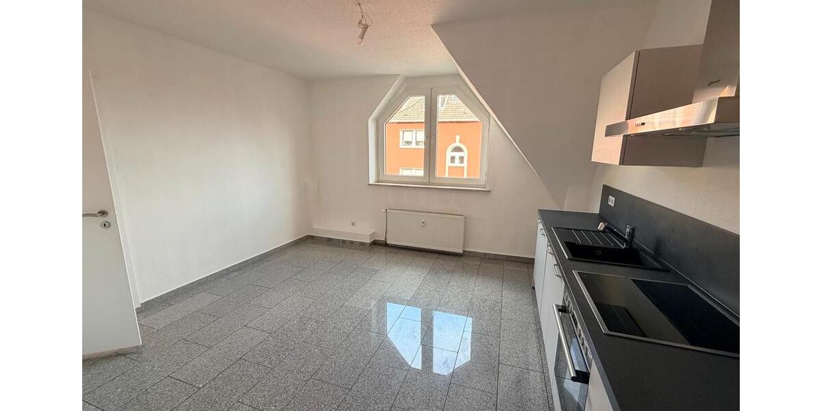 Dachgeschoßwohnung Essen Stadtbezirk II - 2 Zimmer, 65 m&sup2;, 790&euro; | Angebot:26347701