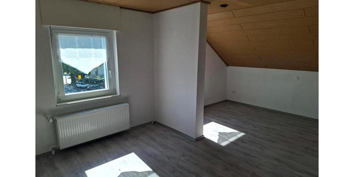 Dachgeschoßwohnung Dortmund Huckarde - 3 Zimmer, 74 m&sup2;, 560&euro; | Angebot:26019183