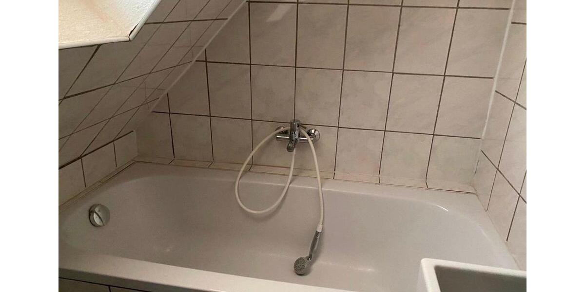Dachgeschoßwohnung Schwerte - 2 Zimmer, 65 m&sup2;, 695&euro; | Angebot:26375141