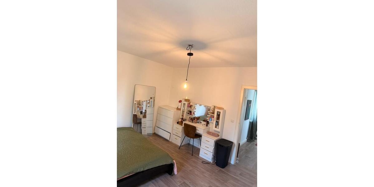 Etagenwohnung Essen Frillendorf - 2.5 Zimmer, 65 m&sup2;, 420&euro; | Angebot:26250717