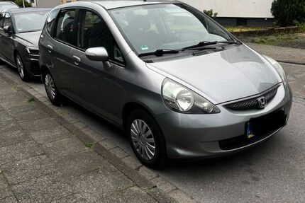 Honda Jazz 81.793 km 3.500 &euro; Marl 45770