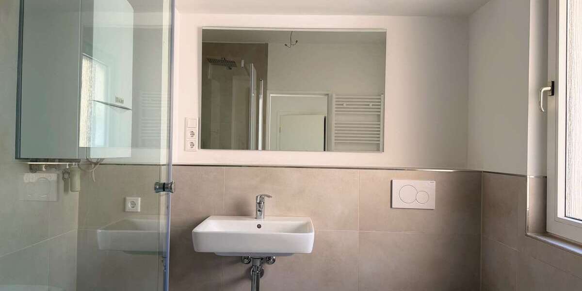 Etagenwohnung Bochum Innenstadt - 2 Zimmer, 42 m&sup2;, 525&euro; | Angebot:26928681