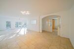Einfamilienhaus Ratingen Tiefenbroich - 5 Zimmer, 220 m&sup2;, 2.500&euro; | Angebot:24815445