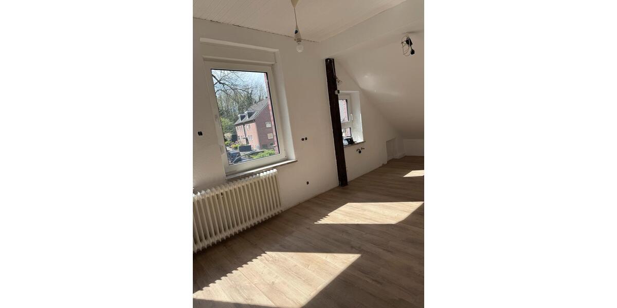 Dachgeschoßwohnung Witten - 2 Zimmer, 60 m&sup2;, 720&euro; | Angebot:26227611