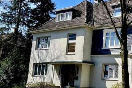 Haus Remscheid Lüttringhausen - 10 Zimmer, 252 m&sup2;, 399.000&euro; | Angebot:27302278