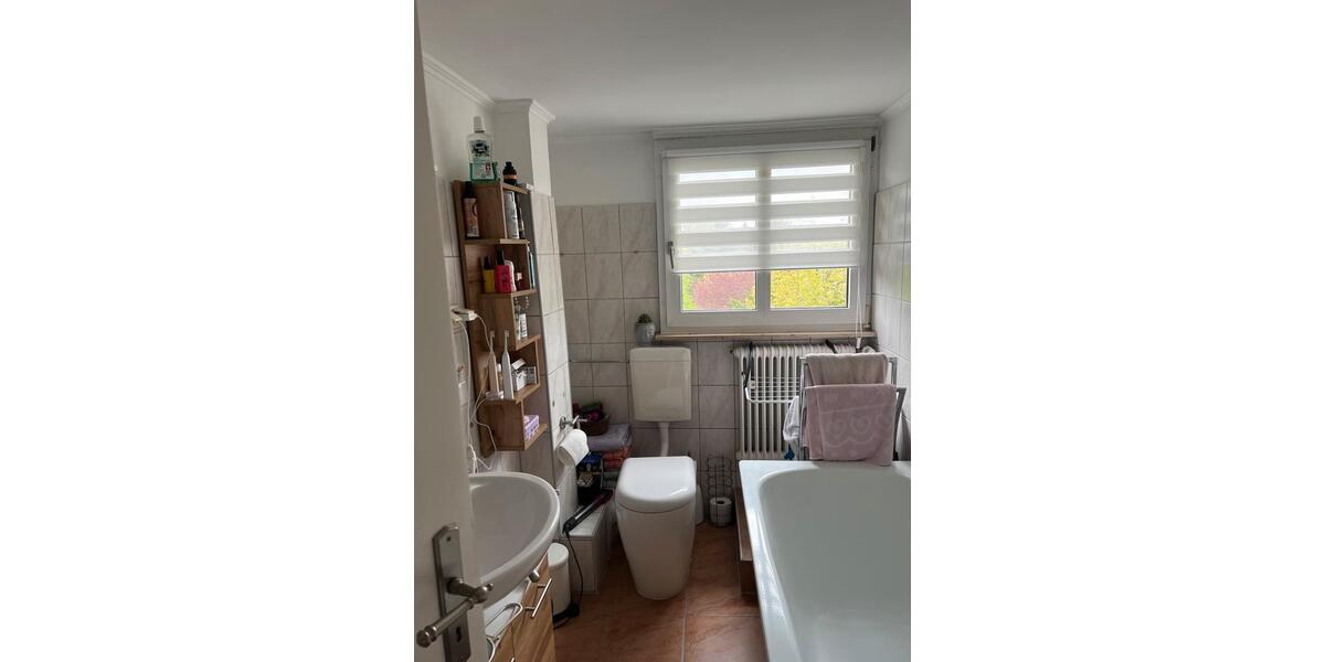 Dachgeschoßwohnung Gelsenkirchen Buer - 3 Zimmer, 80 m&sup2;, 715&euro; | Angebot:26134673