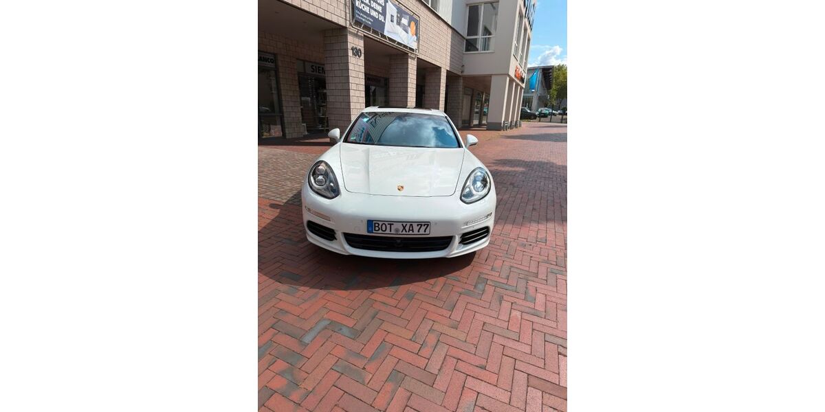 Porsche Panamera 73.000 km 35.999 &euro; Bottrop 46236