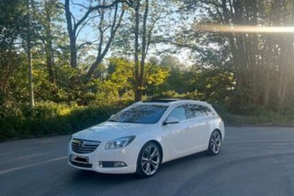 Opel Insignia 163.000 km 6.999 &euro; Duisburg 47226