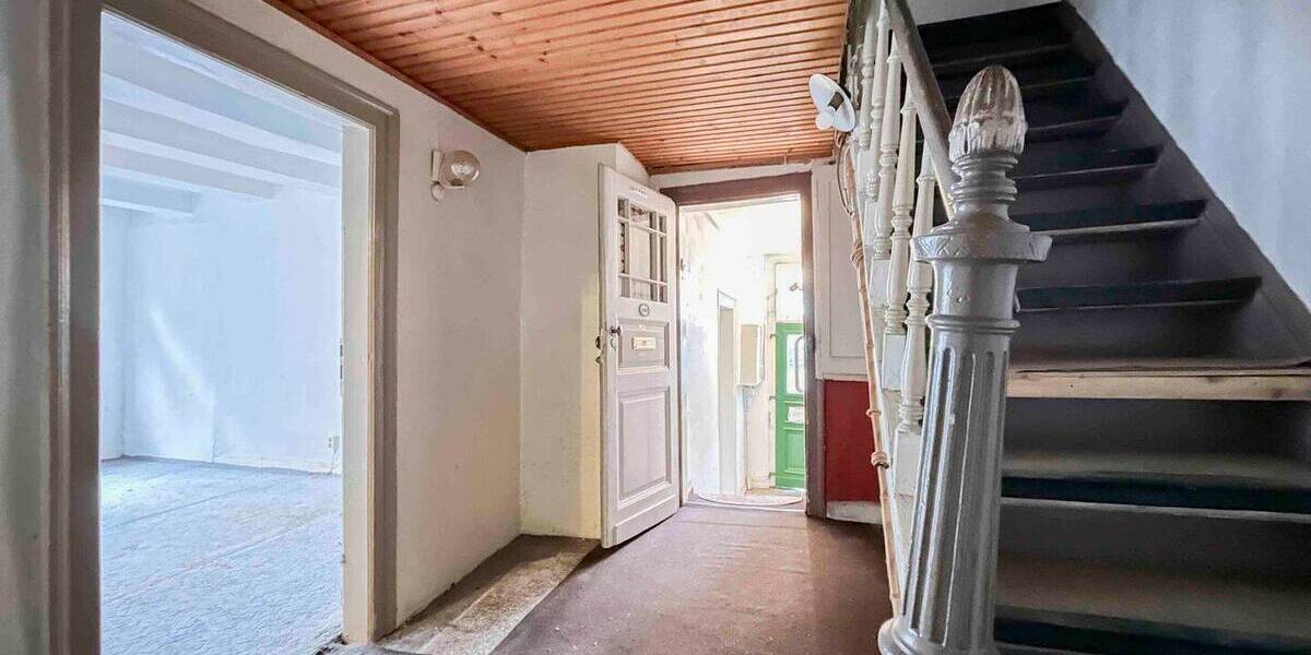 Einfamilienhaus Solingen Gräfrath - 6 Zimmer, 108 m&sup2;, 160.000&euro; | Angebot:26418450