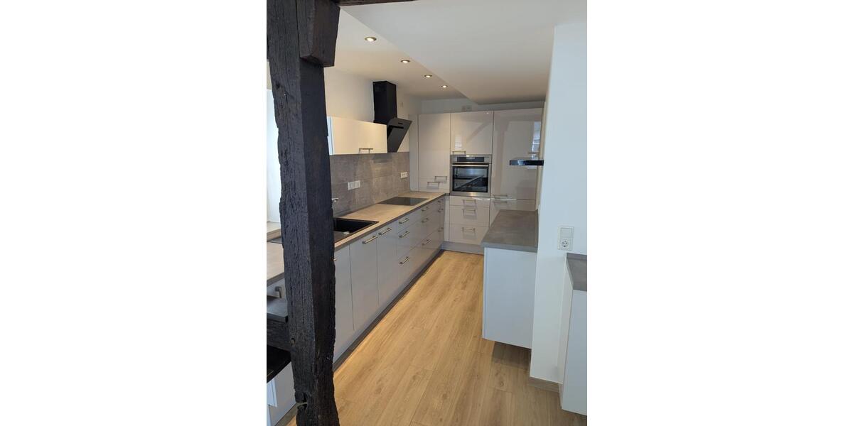 Etagenwohnung Hattingen - 4 Zimmer, 120 m&sup2;, 1.100&euro; | Angebot:26132191