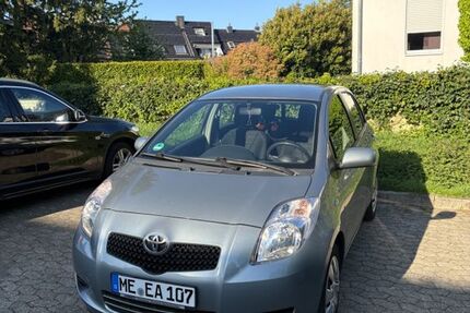 Toyota Yaris 115.000 km 3.500 &euro; Haan 42781