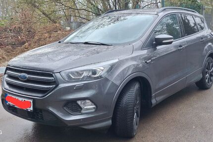Ford Kuga 105.000 km 9.200 &euro; Solingen 42719