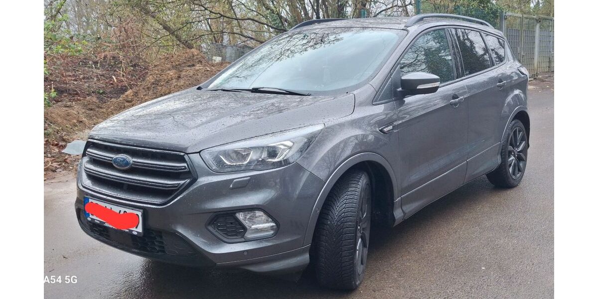 Ford Kuga 105.000 km 9.200 &euro; Solingen 42719