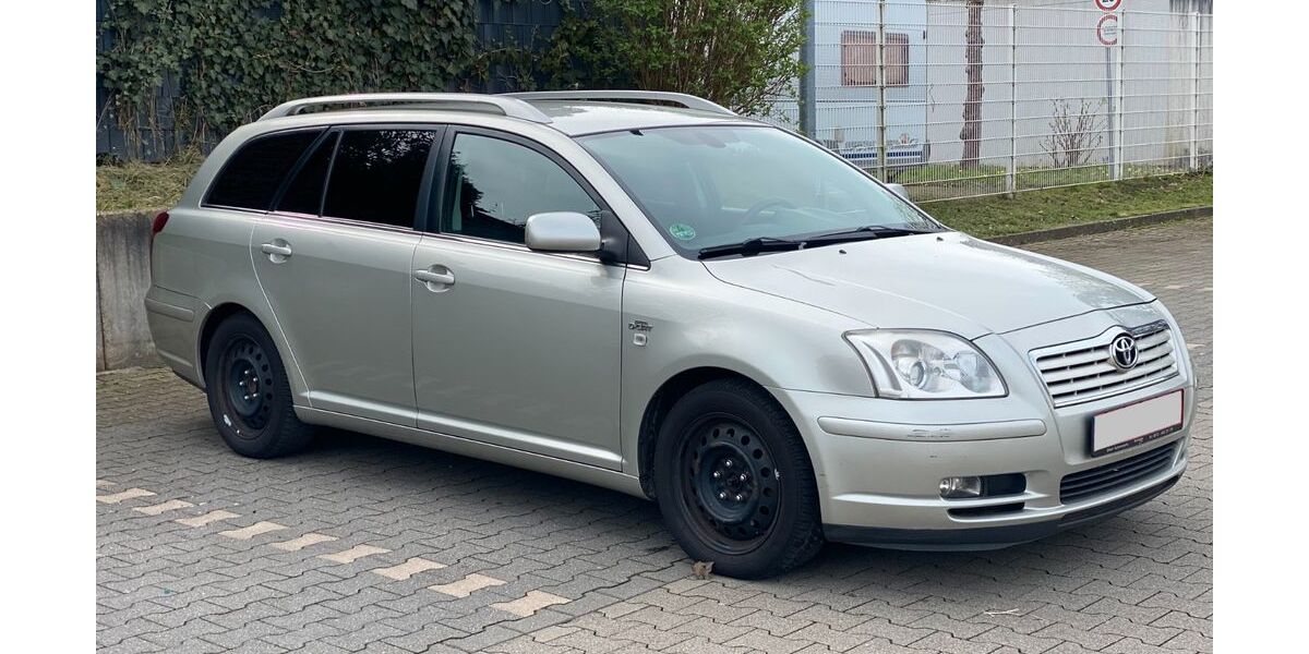Toyota Avensis 330.000 km 1.200 &euro; Solingen 42657