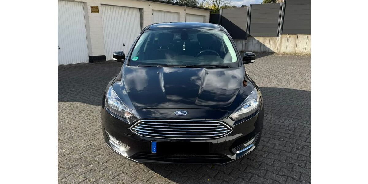 Ford Focus 68.000 km 8.499 &euro; Oer-Erkenschwick 45739