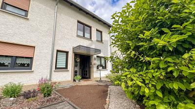 FAMILIENHAUS MIT DG-WOHNUNG & DOPPELGARAGE - Reihenhaus Dortmund Mengede | Angebot:27288972