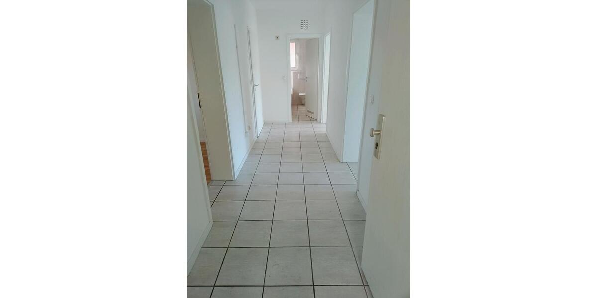 Etagenwohnung Oberhausen Biefang - 4 Zimmer, 98 m&sup2;, 860&euro; | Angebot:26330112