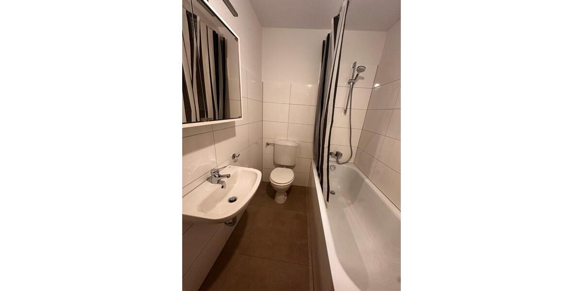 Erdgeschoßwohnung Velbert - 1 Zimmer, 35 m&sup2;, 350&euro; | Angebot:26326011