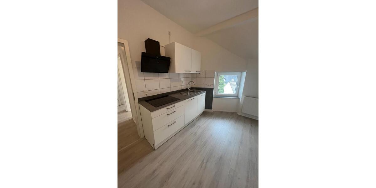 Dachgeschoßwohnung Hagen Dahl - 4 Zimmer, 90 m&sup2;, 950&euro; | Angebot:26356830