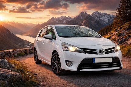 Toyota Verso 144.000 km 12.499 &euro; Solingen 42657