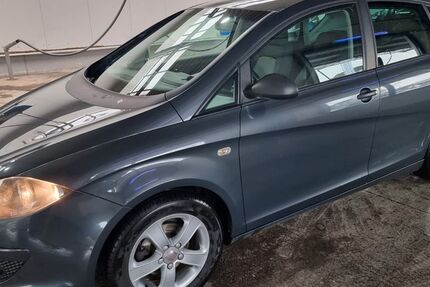 Seat Altea 143.000 km 2.800 &euro; Hückeswagen 42499