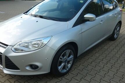 Ford Focus 185.000 km 3.900 &euro; Essen 45144