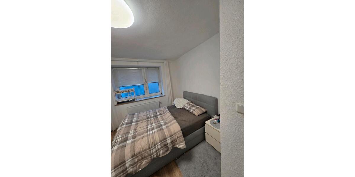Erdgeschoßwohnung Remscheid Reinshagen - 2 Zimmer, 45 m&sup2;, 345&euro; | Angebot:26223550
