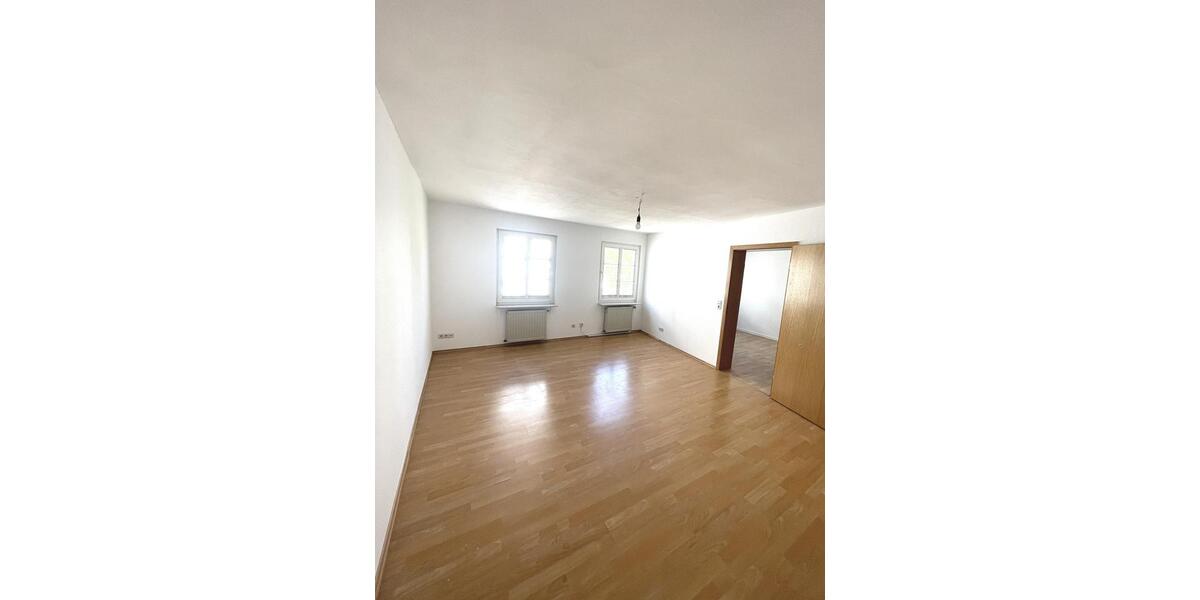 Etagenwohnung Schwelm - 4 Zimmer, 90 m&sup2;, 900&euro; | Angebot:26368658