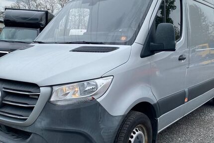 Mercedes-Benz Sprinter 128.000 km 17.900 &euro; Essen 45309