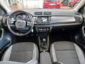 Skoda Fabia Drive 125 Best Of Pano PDC SHZ Navi 61.000 km 14.980 &euro; HAAN 42781