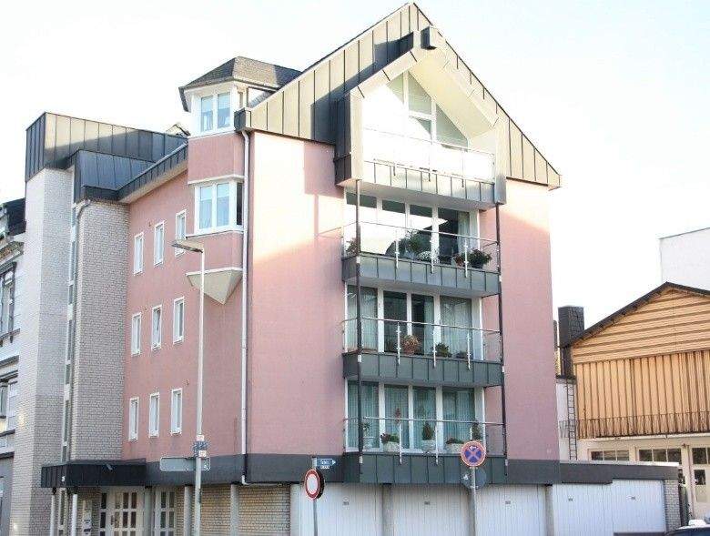 Etagenwohnung Solingen Ohligs-Aufderhöhe - 3 Zimmer, 117 m&sup2;, 1.400&euro; | Angebot:25702959