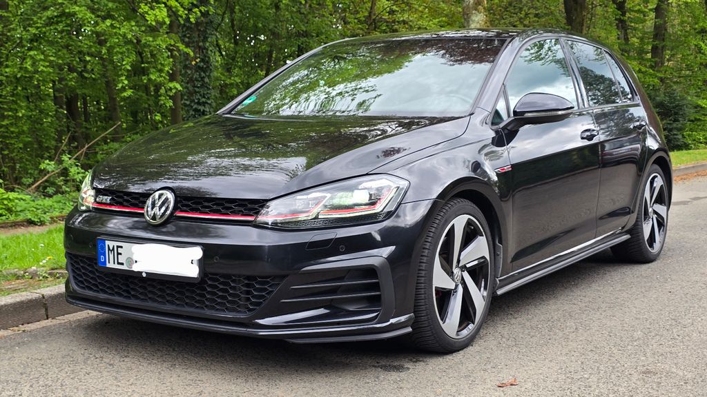 VW Golf 66.500 km 19.900 &euro; velbert 42551