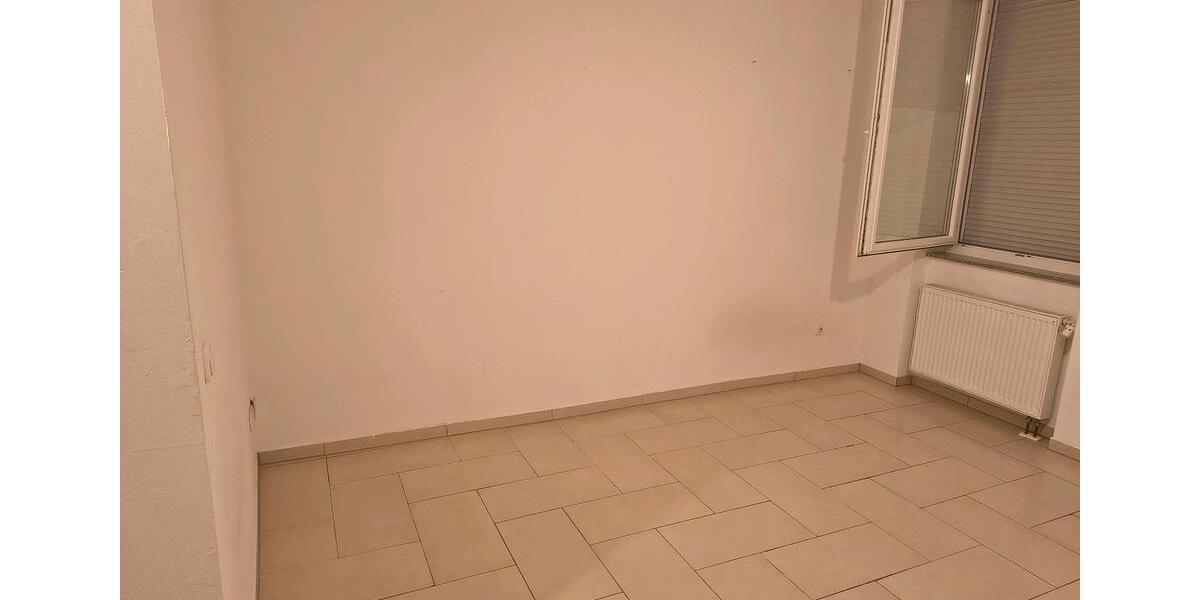 Erdgeschoßwohnung Solingen Mitte - 1 Zimmer, 43 m&sup2;, 520&euro; | Angebot:26237074