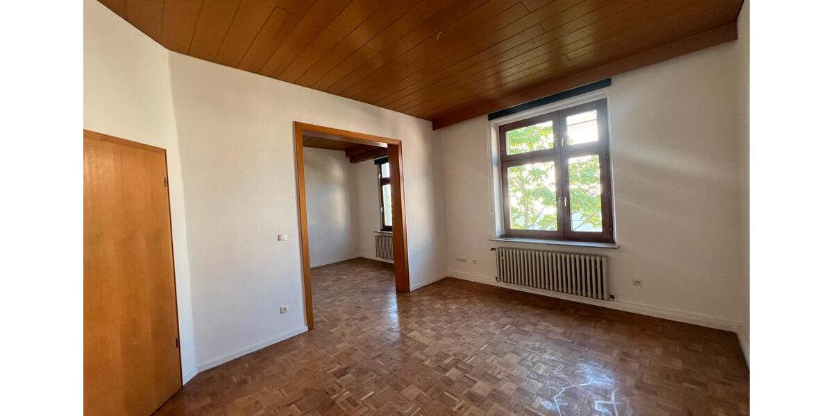 Etagenwohnung Duisburg - 4.5 Zimmer, 110 m&sup2;, 990&euro; | Angebot:26365978