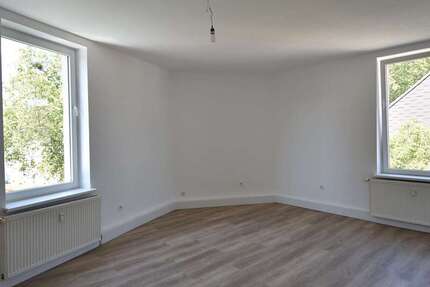 Wohnung Duisburg Mittelmeiderich - 3 Zimmer, 82 m&sup2;, 750&euro; | Angebot:26943144