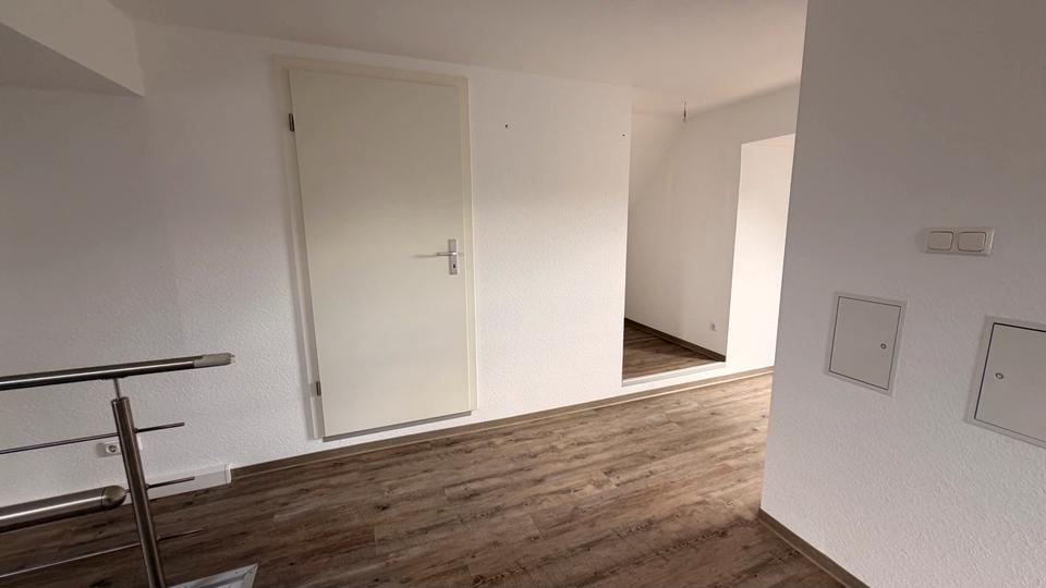Etagenwohnung Essen Stadtbezirk V - 4 Zimmer, 100 m&sup2;, 850&euro; | Angebot:26327051