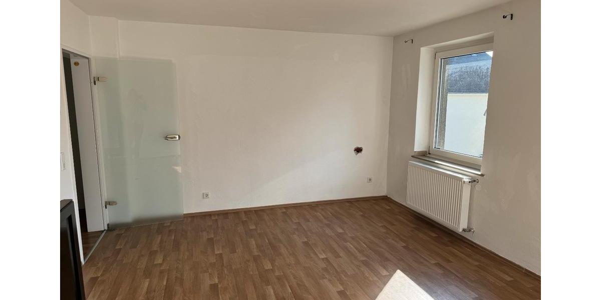 Etagenwohnung Solingen Wald - 1 Zimmer, 40 m&sup2;, 490&euro; | Angebot:26241841