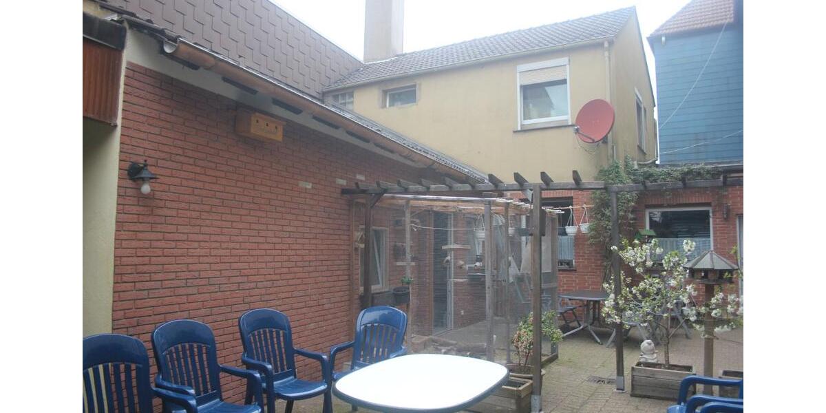 Erdgeschoßwohnung Gelsenkirchen Erle - 4 Zimmer, 180 m&sup2;, 240.000&euro; | Angebot:26020590