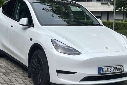 Tesla Model Y 75.000 km 30.900 &euro; Erkrath 40699
