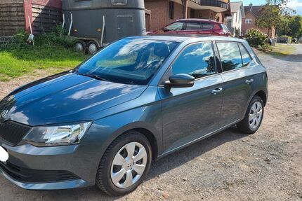 Skoda Fabia 70.000 km 7.990 &euro; Oer-Erkenschwick 45739
