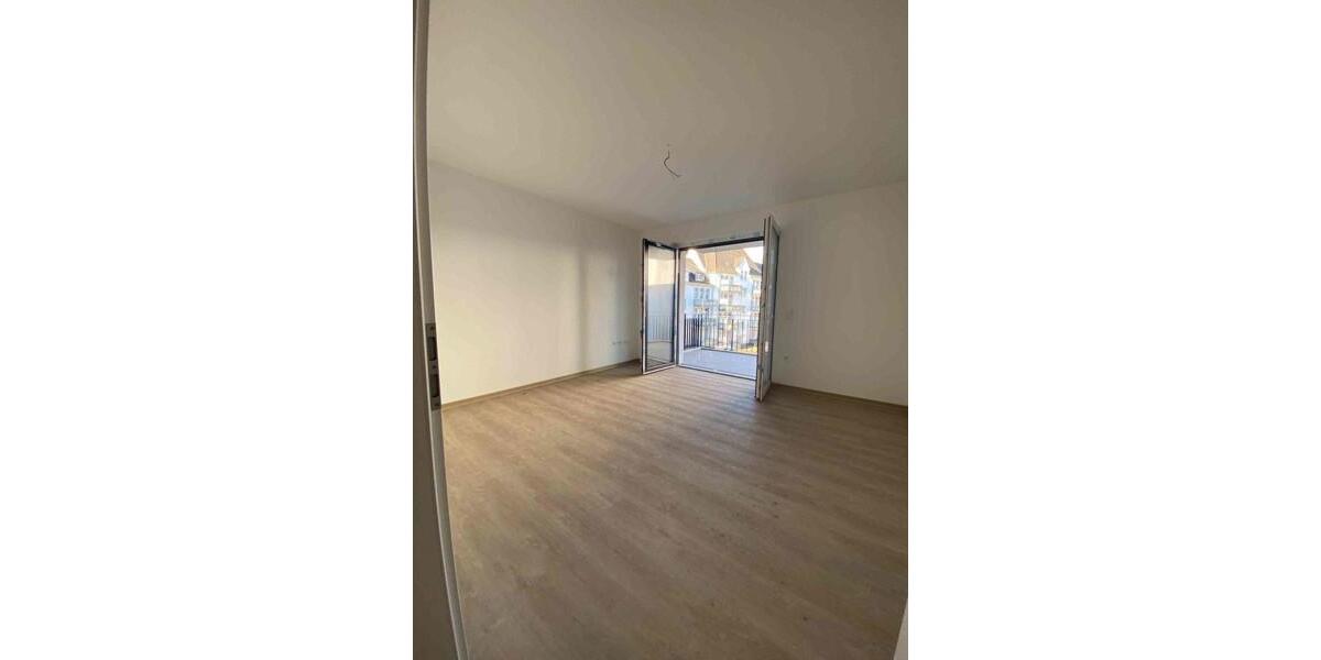 Erdgeschoßwohnung Essen Stadtbezirk VI - 1.5 Zimmer, 70 m&sup2;, 881&euro; | Angebot:26377385