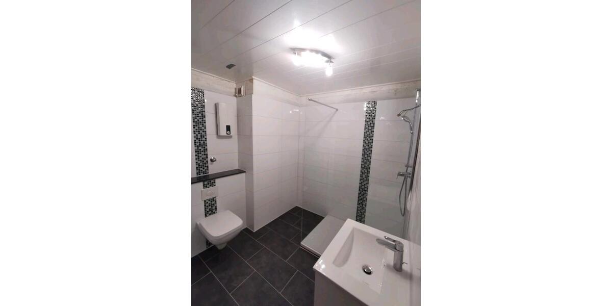 Dachgeschoßwohnung Oberhausen Schmachtendorf - 3.5 Zimmer, 73 m&sup2;, 891&euro; | Angebot:26285642