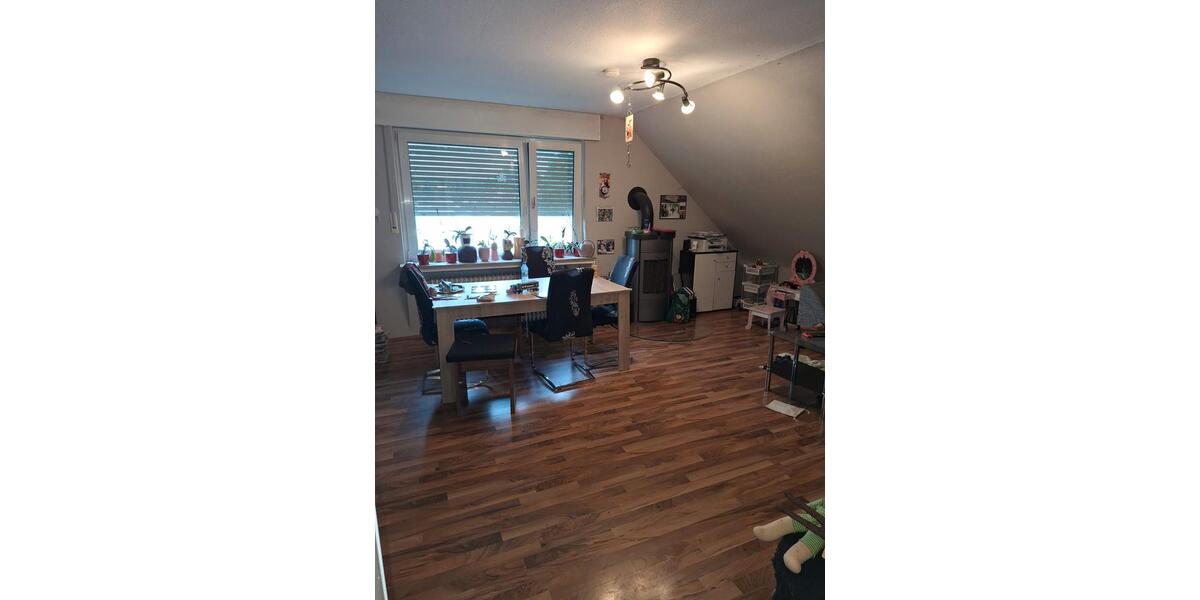 Dachgeschoßwohnung Remscheid Lüttringhausen - 3 Zimmer, 75 m&sup2;, 700&euro; | Angebot:26326965