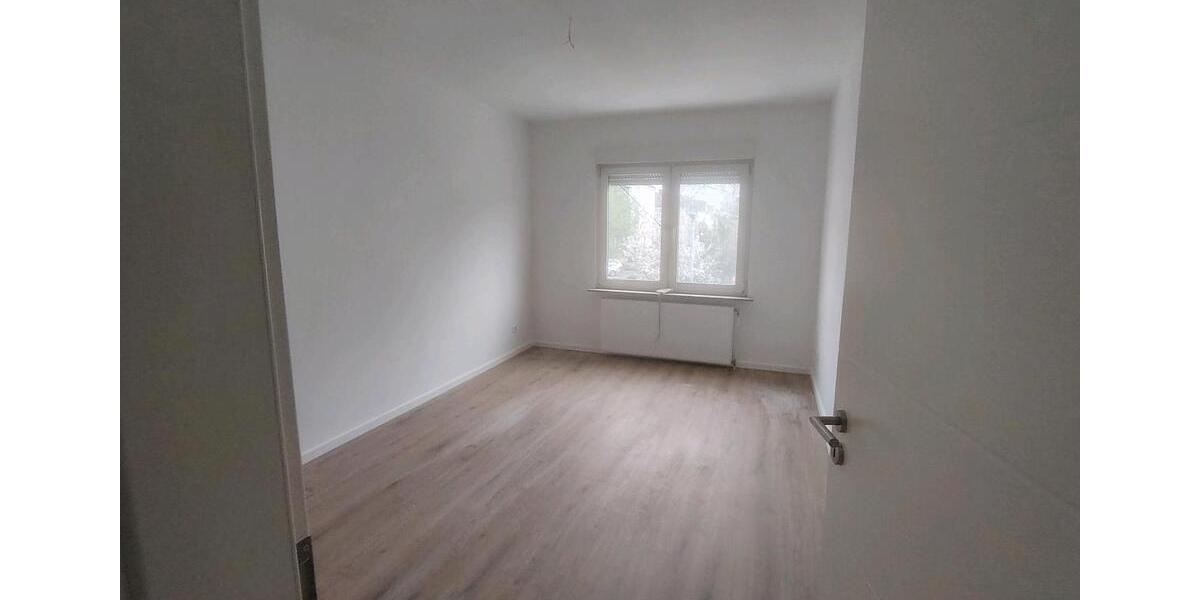 Etagenwohnung Bochum Günnigfeld - 3 Zimmer, 92 m&sup2;, 950&euro; | Angebot:26126124
