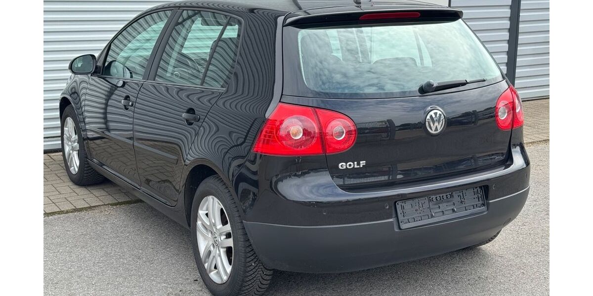VW Golf 92.063 km 4.490 &euro; Solingen 42719