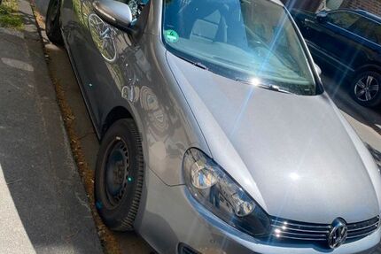 VW Golf 128.000 km 3.250 &euro; Dortmund 44145