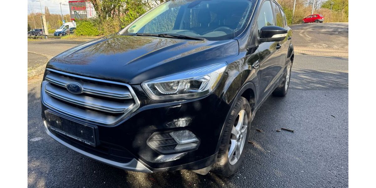 Ford Kuga 109.000 km 10.200 &euro; Essen 45147